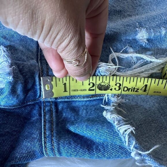 Levi's 501 Cut Off Distressed Jean Shorts Size 25 - Picture 11 of 13